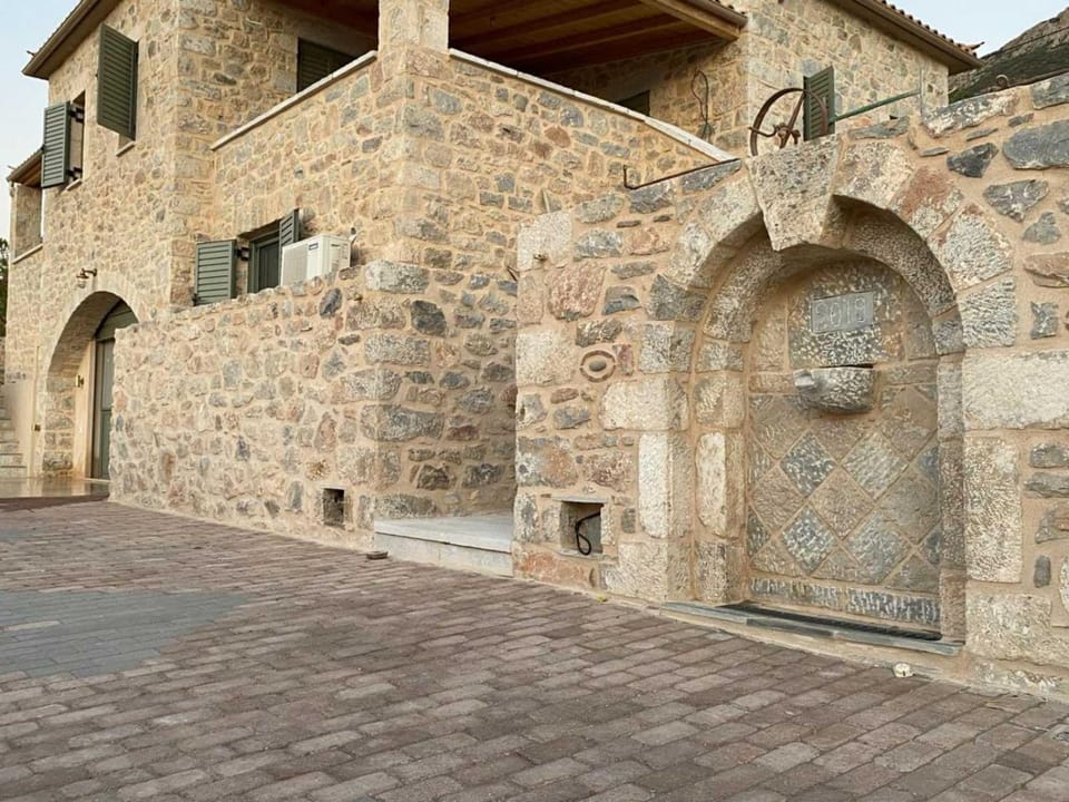 NORI House House in Peloponnese Region