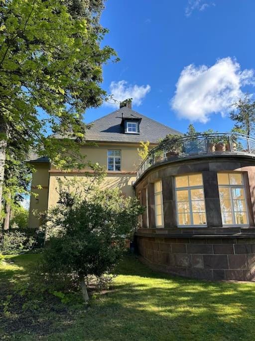 Property building, Garden, Garden view