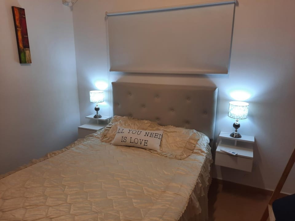 Photo of the whole room, Bedroom