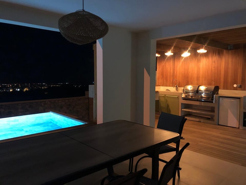 Night, Balcony/Terrace