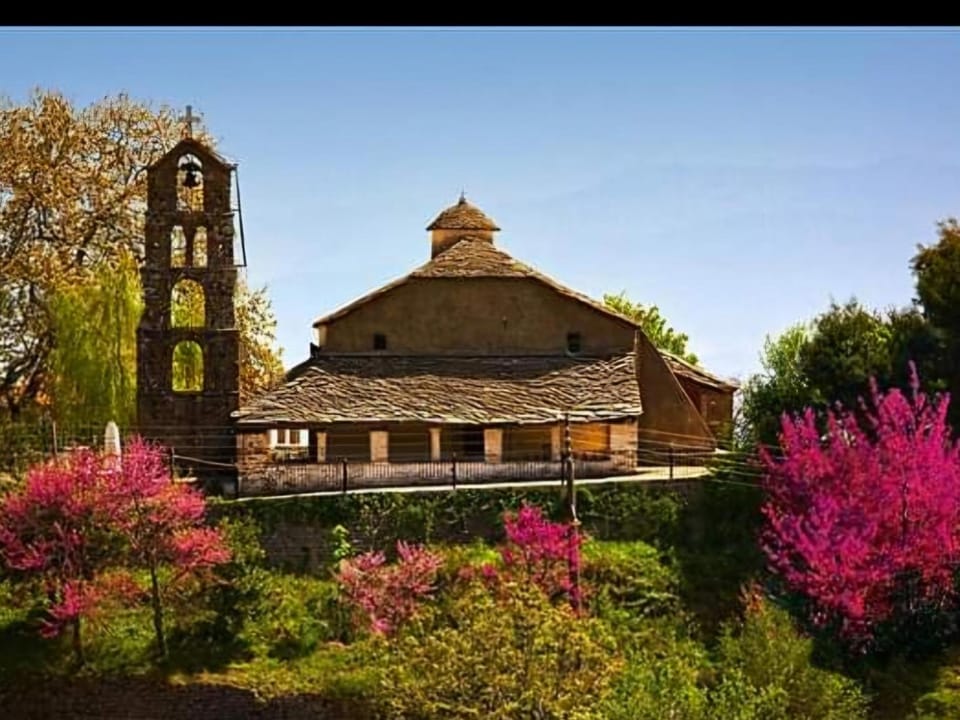 Traditional Guesthouse Marousio Bed and Breakfast in Peloponnese, Western Greece and the Ionian