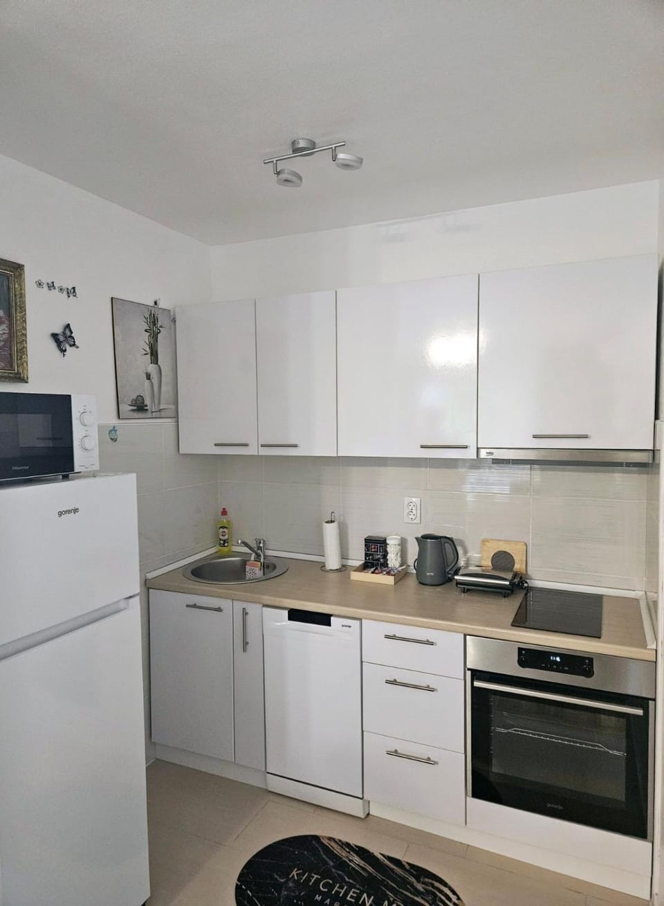Coffee/tea facilities, Kitchen or kitchenette, dishwasher, minibar, oven, stove, toaster