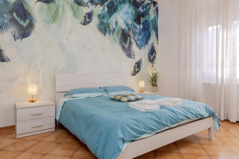 Gate3-MarcoPoloAirport-3 camere da letto-Wifi-Netflix-15' from Venice House in Venice