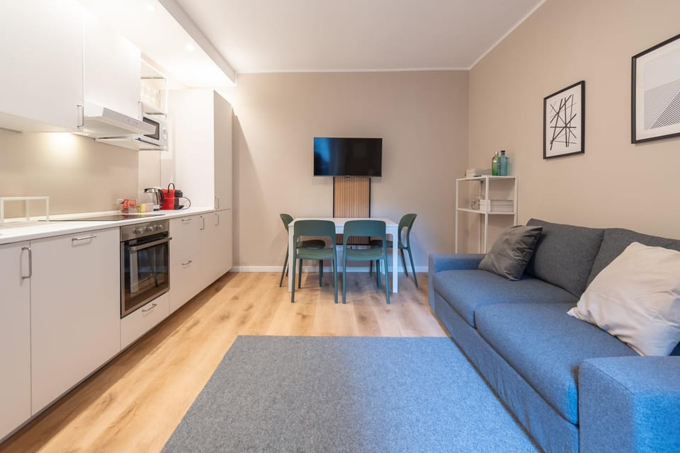 Kitchen or kitchenette, Seating area