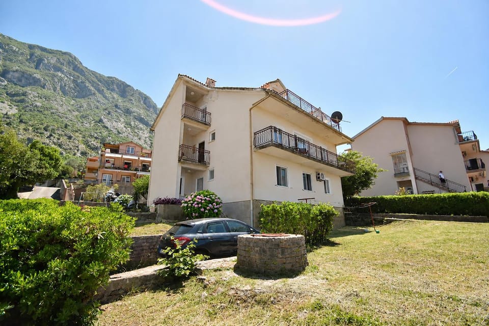 Dobrota Comfort Apartment in Dobrota