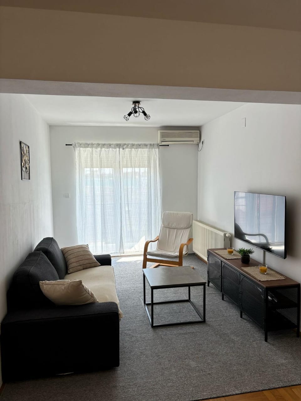 Communal lounge/ TV room, TV and multimedia, Living room, Seating area