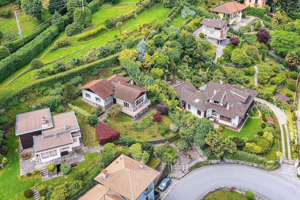 Lovely home with amazing lake views! - Casa Laura House in Stresa
