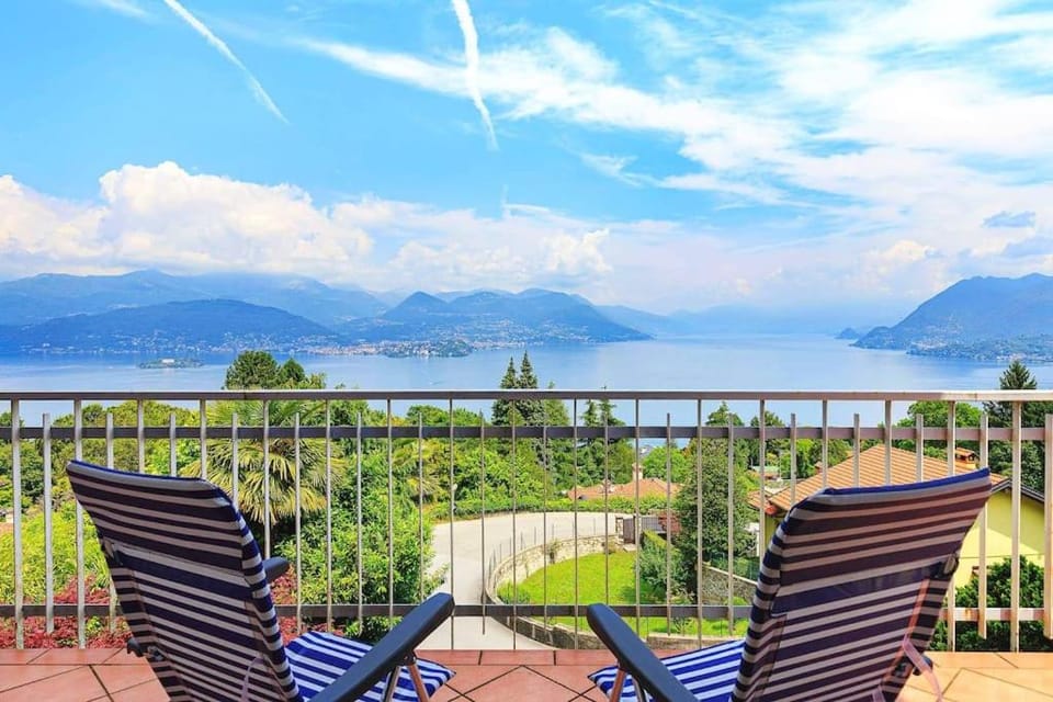 Lovely home with amazing lake views! - Casa Laura House in Stresa