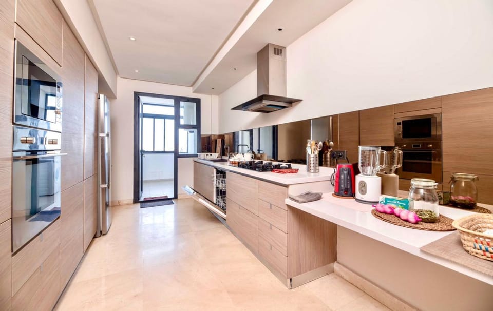 Appartment De Lux a California in Bali Luxury Residence Apartment in Casablanca