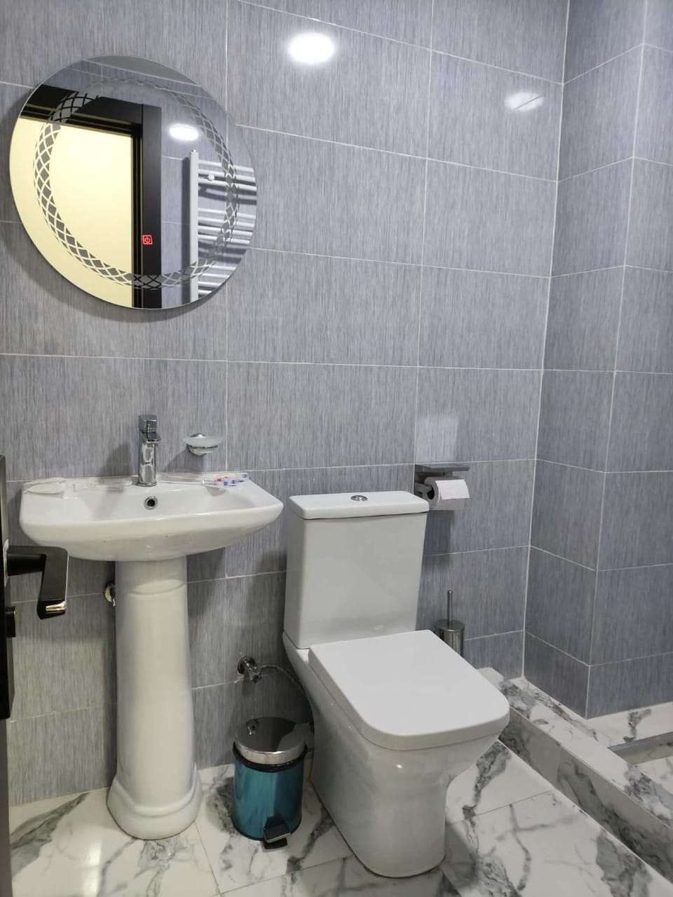 Shower, Toilet, Bathroom, bidet