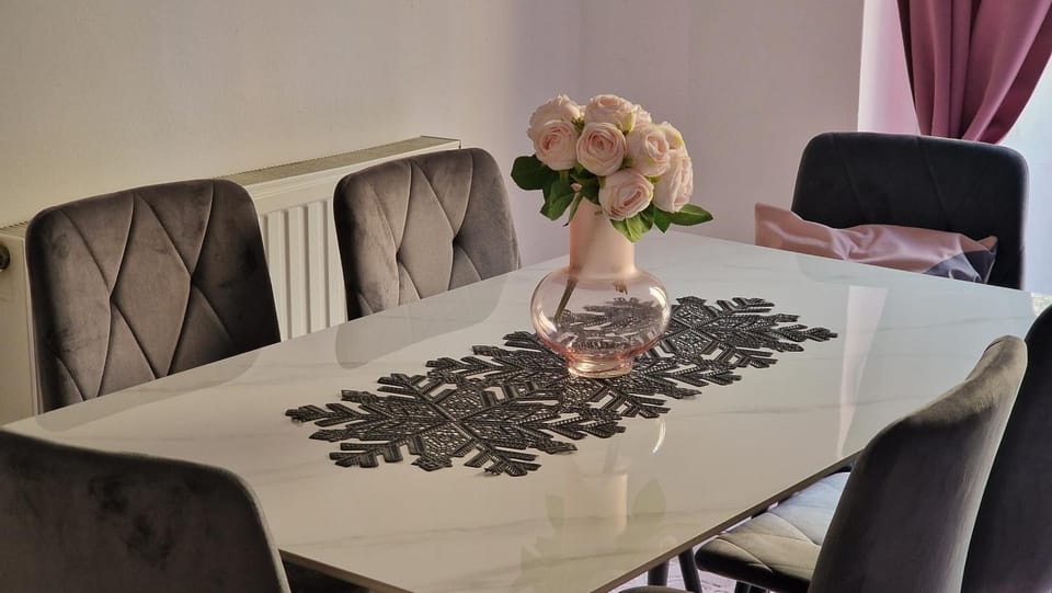 In medias res aparHEARTmant Apartment in Sarajevo