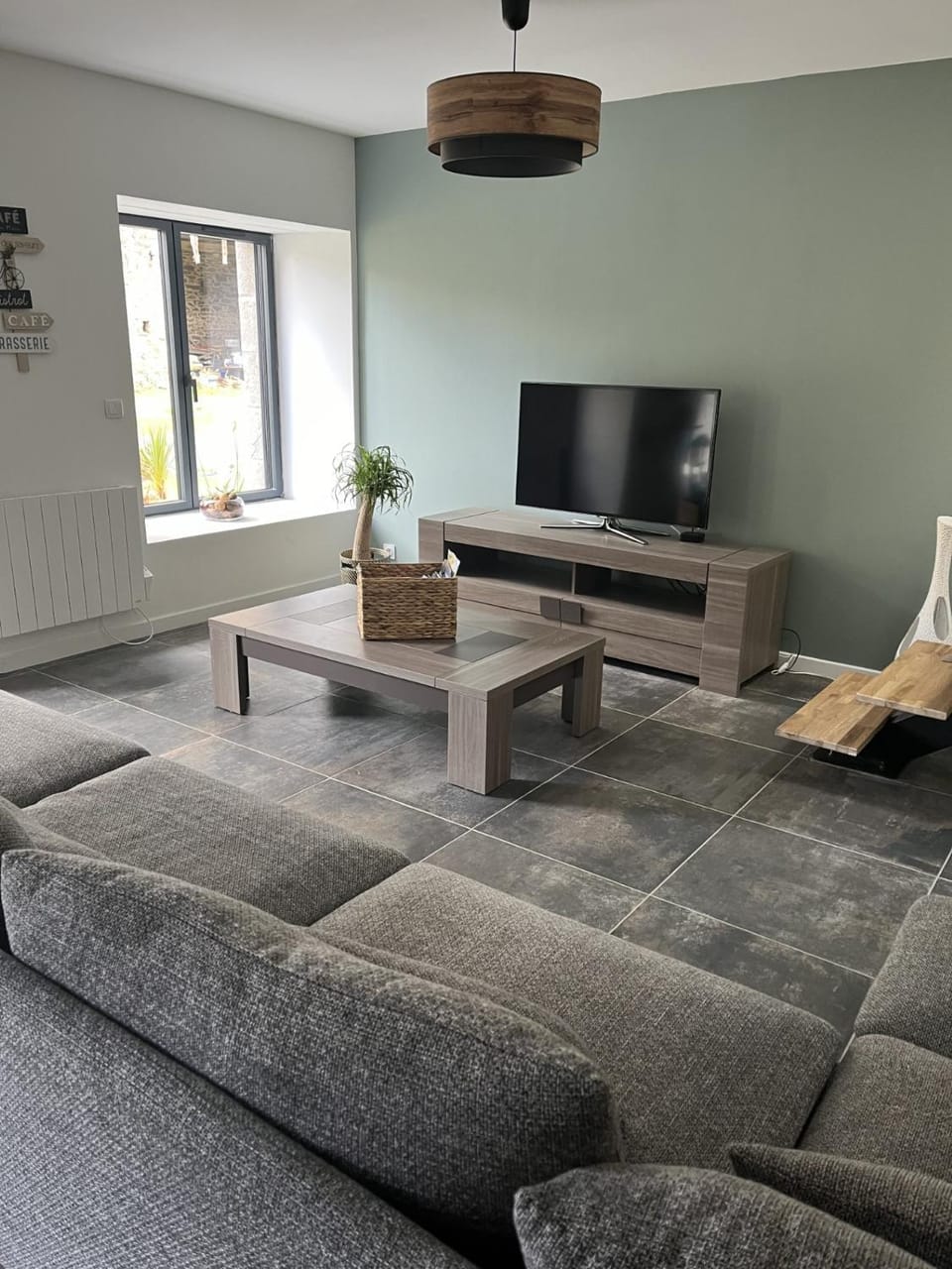 TV and multimedia, Living room, Seating area