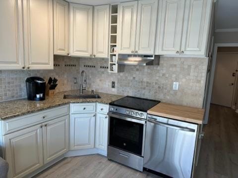 Kitchen or kitchenette, dishwasher, stove