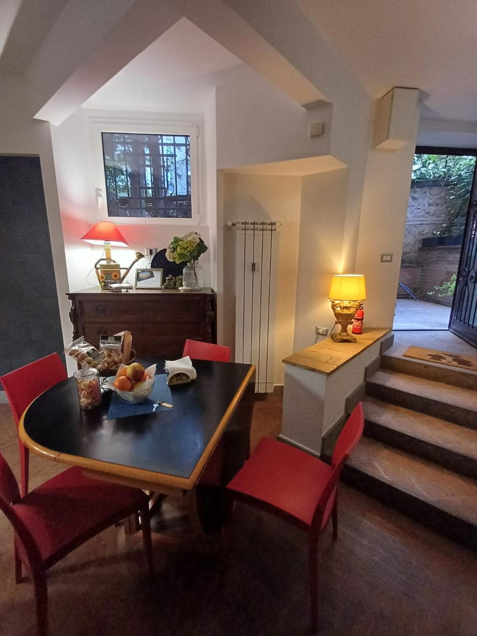 Living room, Dining area