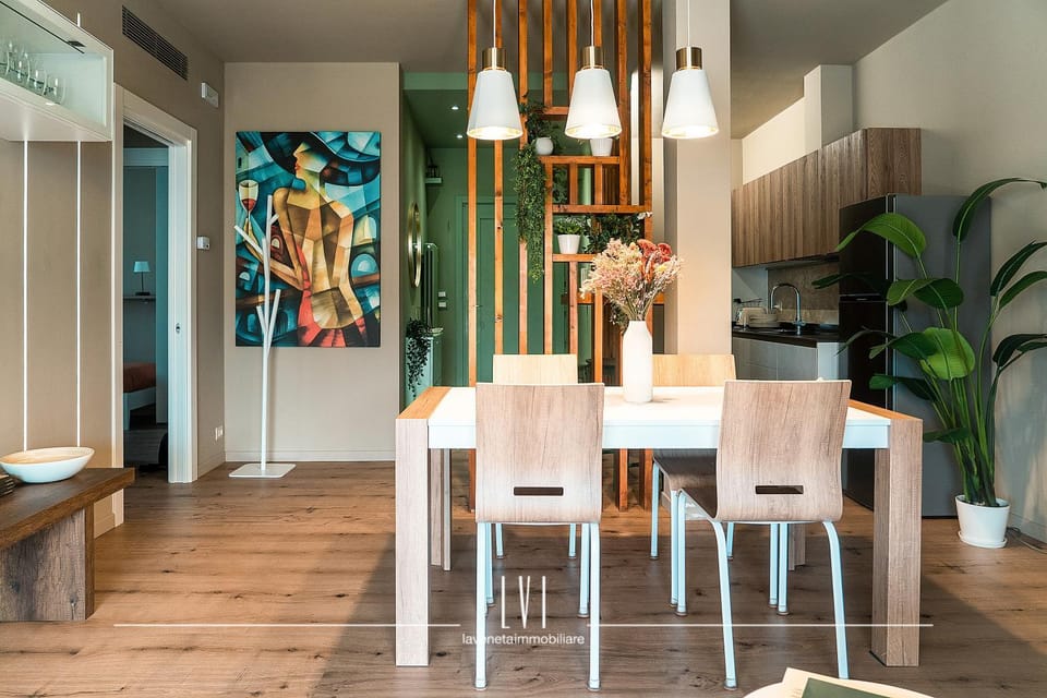 Living room, Dining area