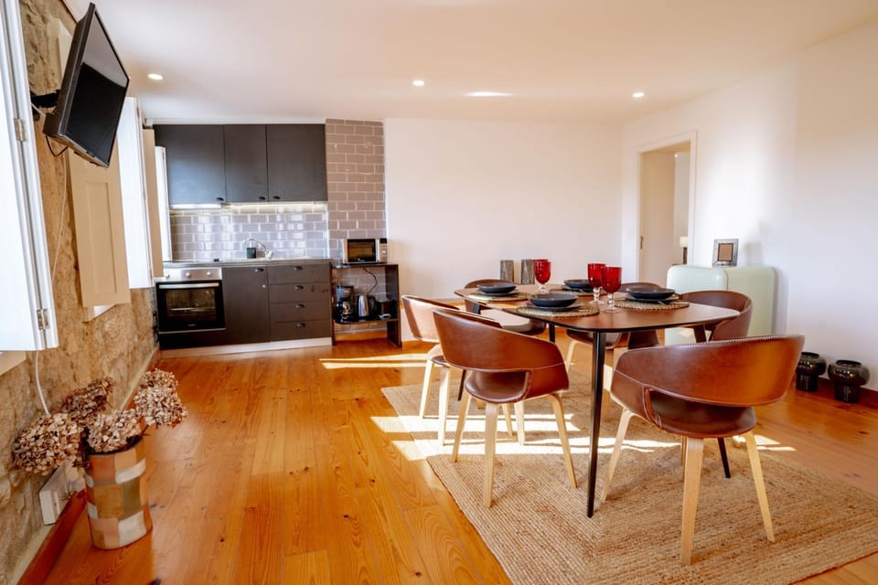 Kitchen or kitchenette, Living room, Dining area