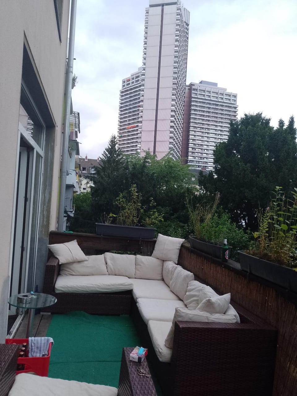 Zimmer in Sülz in einer Wohnung Vacation rental in Cologne