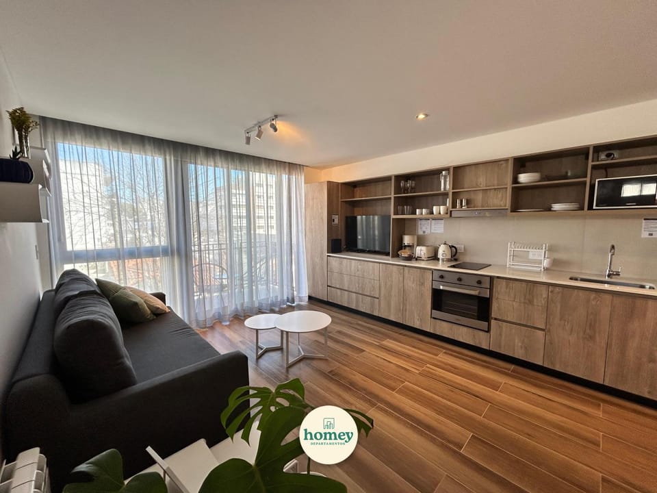 Kitchen or kitchenette, oven, toaster