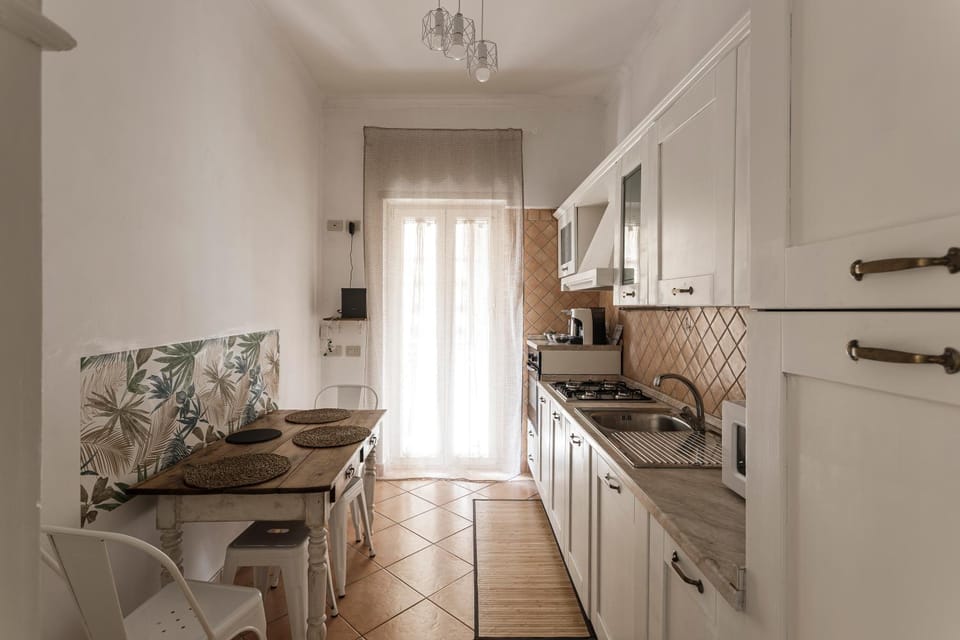 Kitchen or kitchenette, Dining area, dishwasher, oven, stove