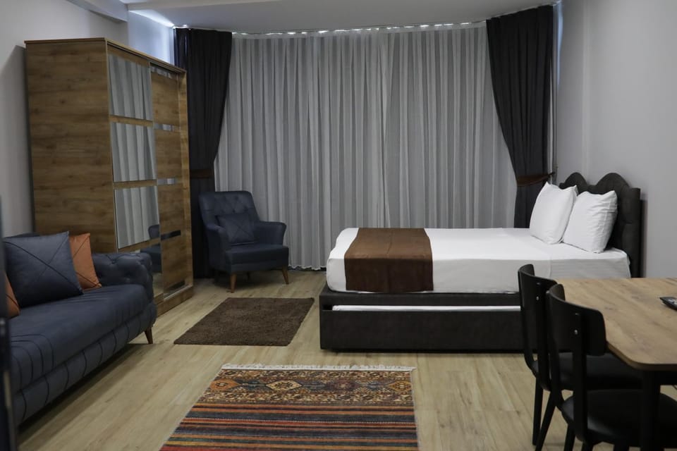 Bed, Living room, Photo of the whole room, Seating area, Bedroom