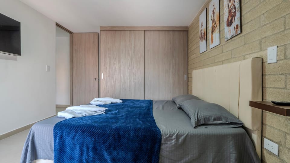 Apartamento en laureles con piscina, parqueadero 302 Apartment in Medellin