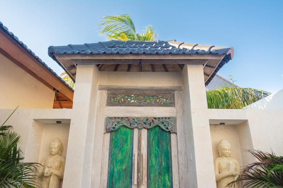 Villa Mayo Villa in Kuta