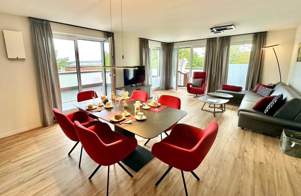 2000 - Penthouse Leni Apartment in Ostholstein