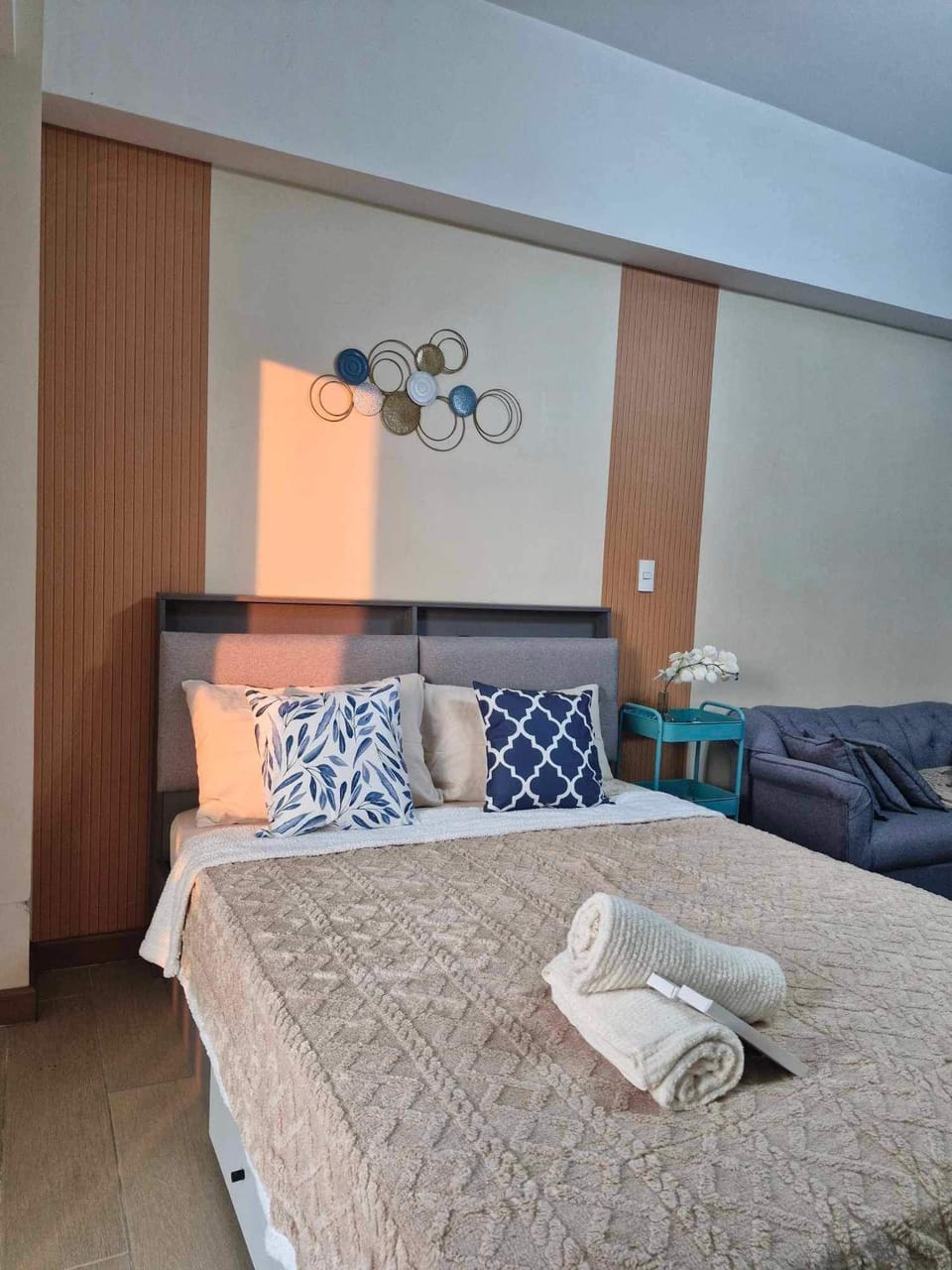 Photo of the whole room