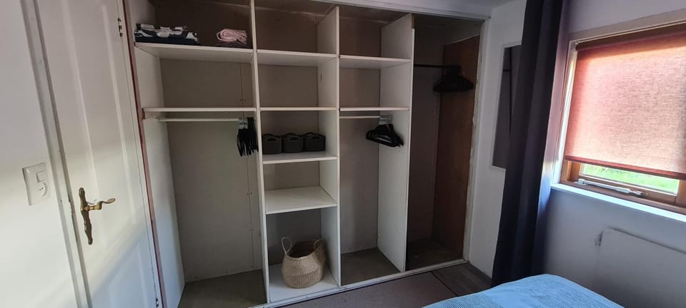 Bedroom, wardrobe