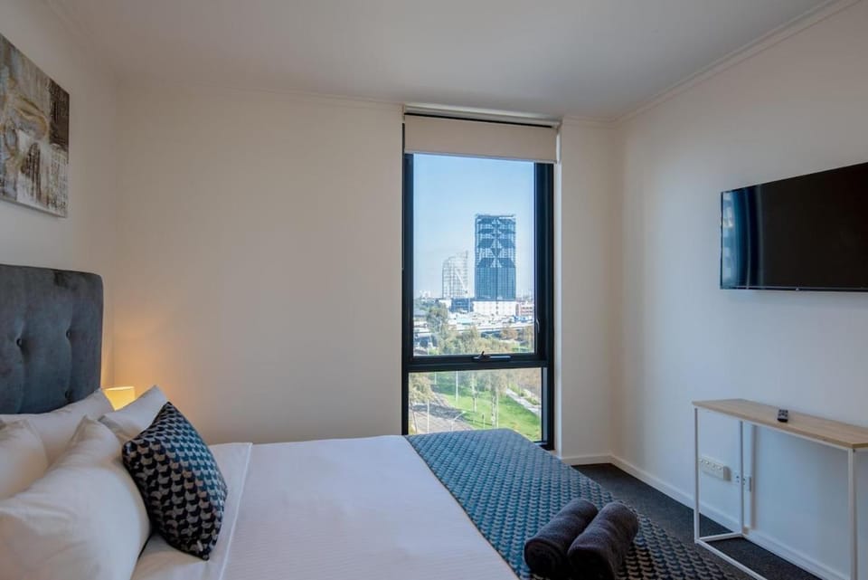 Bed, TV and multimedia, Photo of the whole room, Evening entertainment, Bedroom
