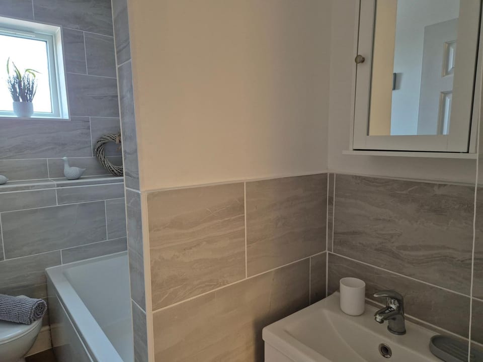 2 Bed Maisonette with Sofa Bed - Ideal for Groups #26C Apartment in Portsmouth