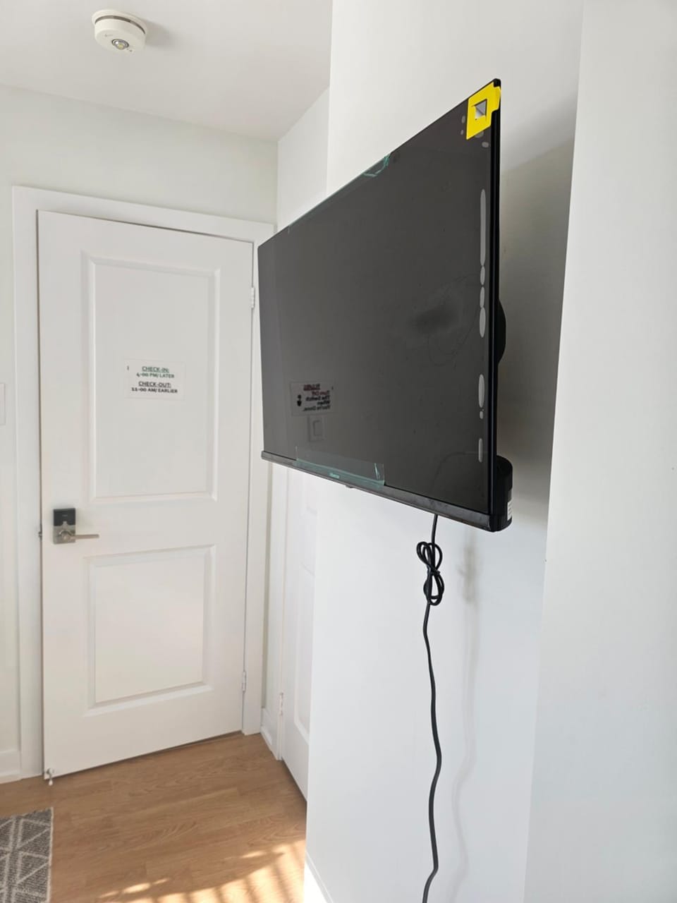Private Room M A P L E with Attached Full Bathroom in Toronto, ON, Canada Bed and Breakfast in Toronto
