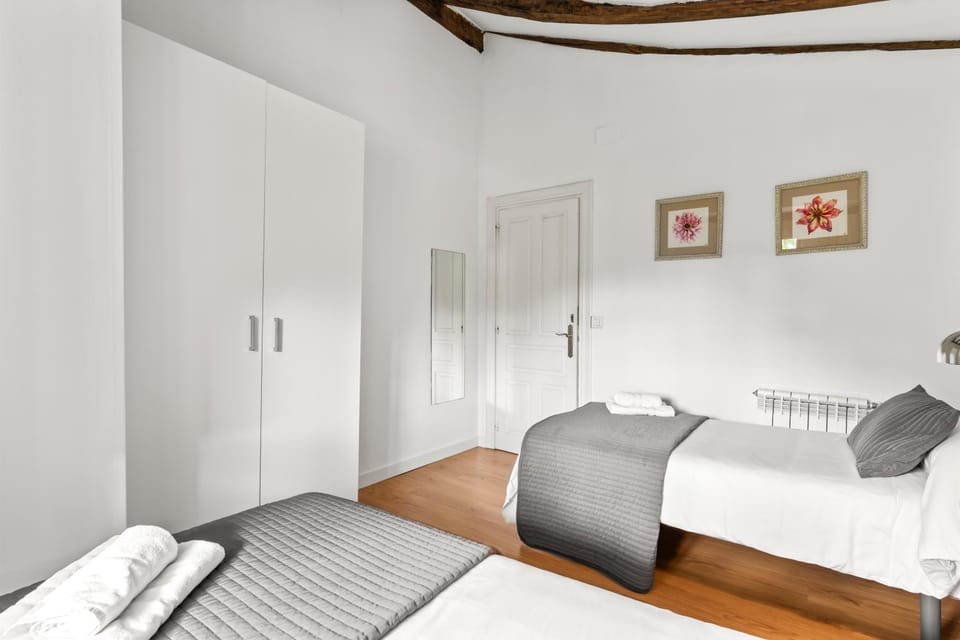 Property building, Living room, Bedroom
