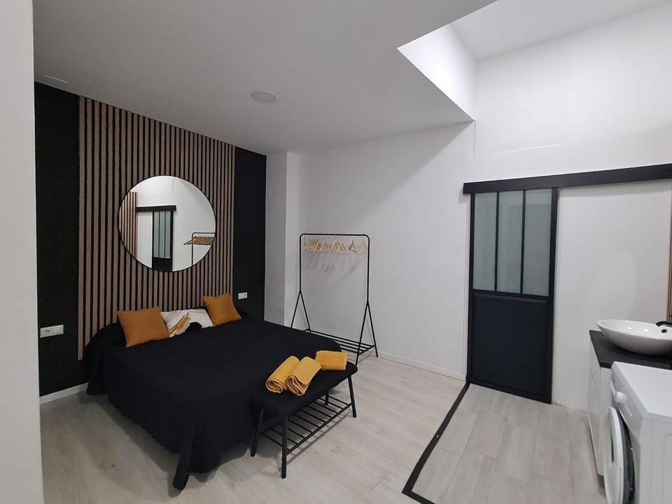 Anthracita Apartment in Valencia