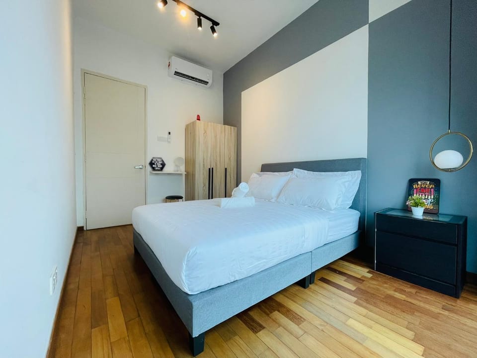 Bed, Bedroom, wardrobe, air conditioner