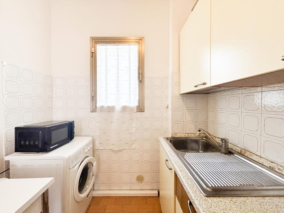 washing machine, kitchen