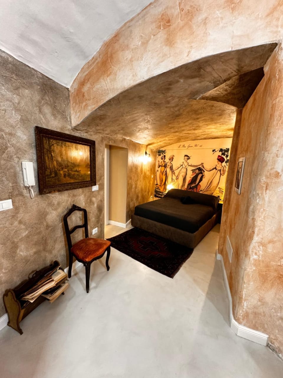 Bed, Living room, Photo of the whole room, Seating area, Bedroom