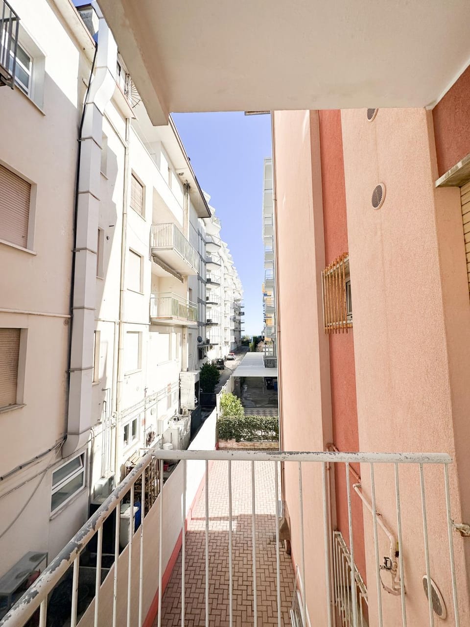 Property building, Day, View (from property/room), Balcony/Terrace