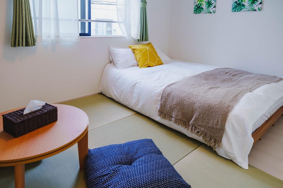 QH202 Studio Apartment - Longer Visits - Kitchen & Laundry Apartment in Japan