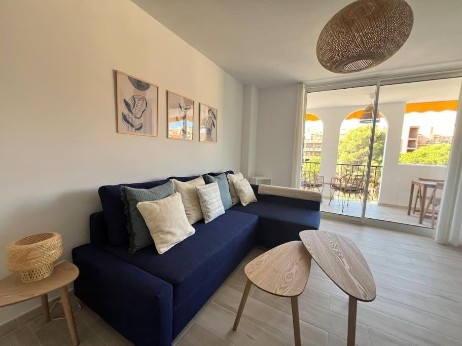Elegante y luminoso apartamento de playa Apartment in Fuengirola