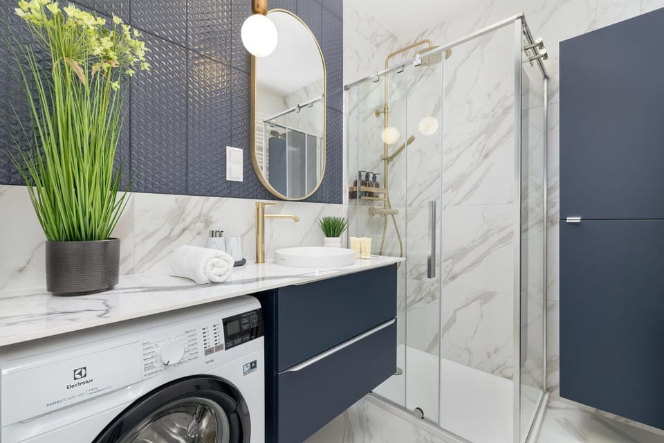 Shower, Bathroom, washing machine