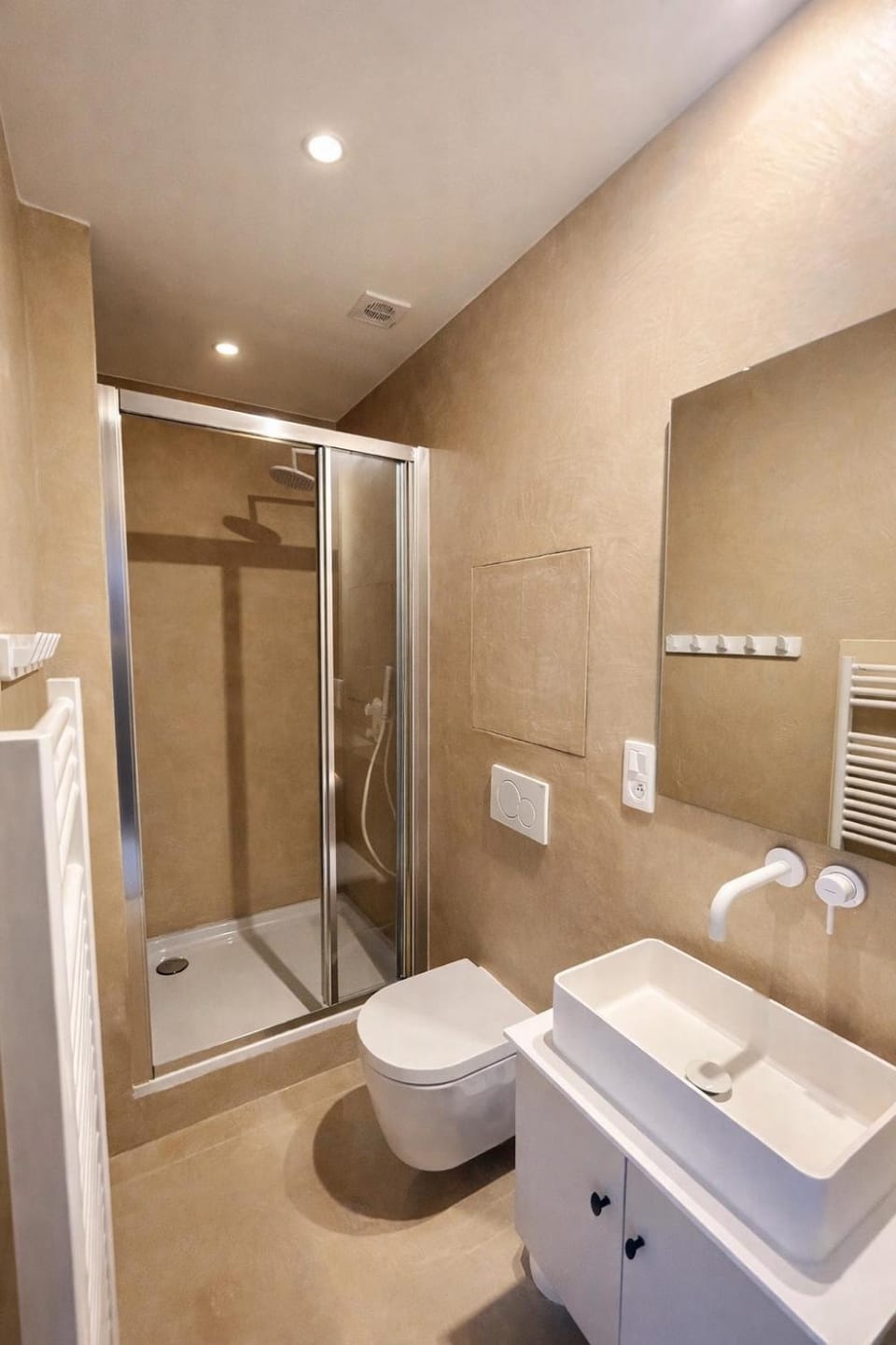 SLEEP INN - Kyoto Suites South Antwerp Apartment hotel in Antwerp