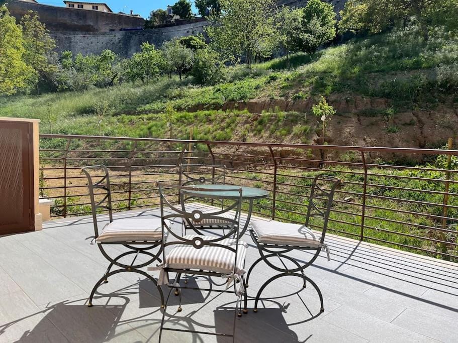 Garden, Balcony/Terrace