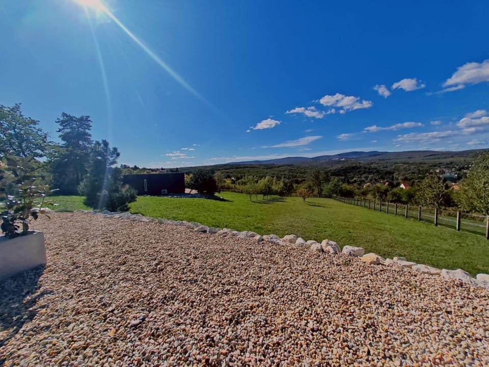 Day, Natural landscape, Garden, Balcony/Terrace, Mountain view