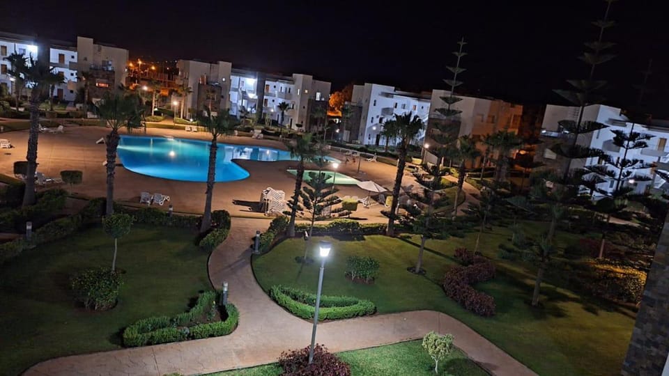 Résidence Perla Saidia-seulement pour les familles- Plage à 5 min à pieds - Piscine en travaux Apartment in Morocco