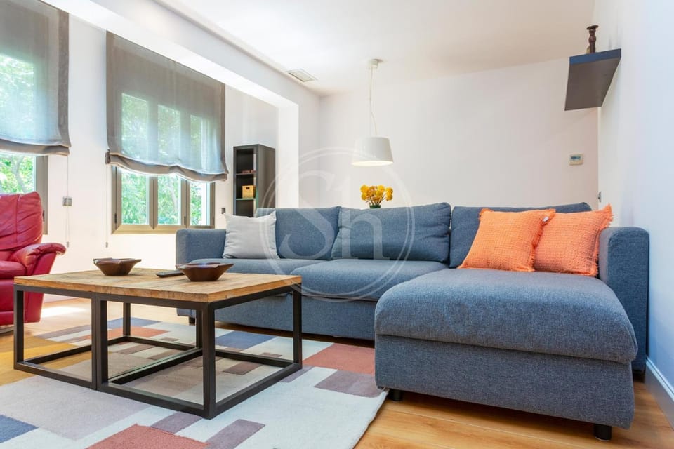 Communal lounge/ TV room, TV and multimedia, Living room