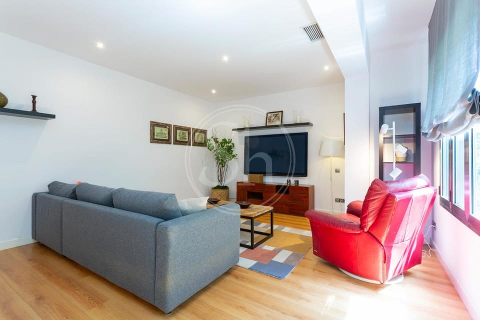 Communal lounge/ TV room, Living room