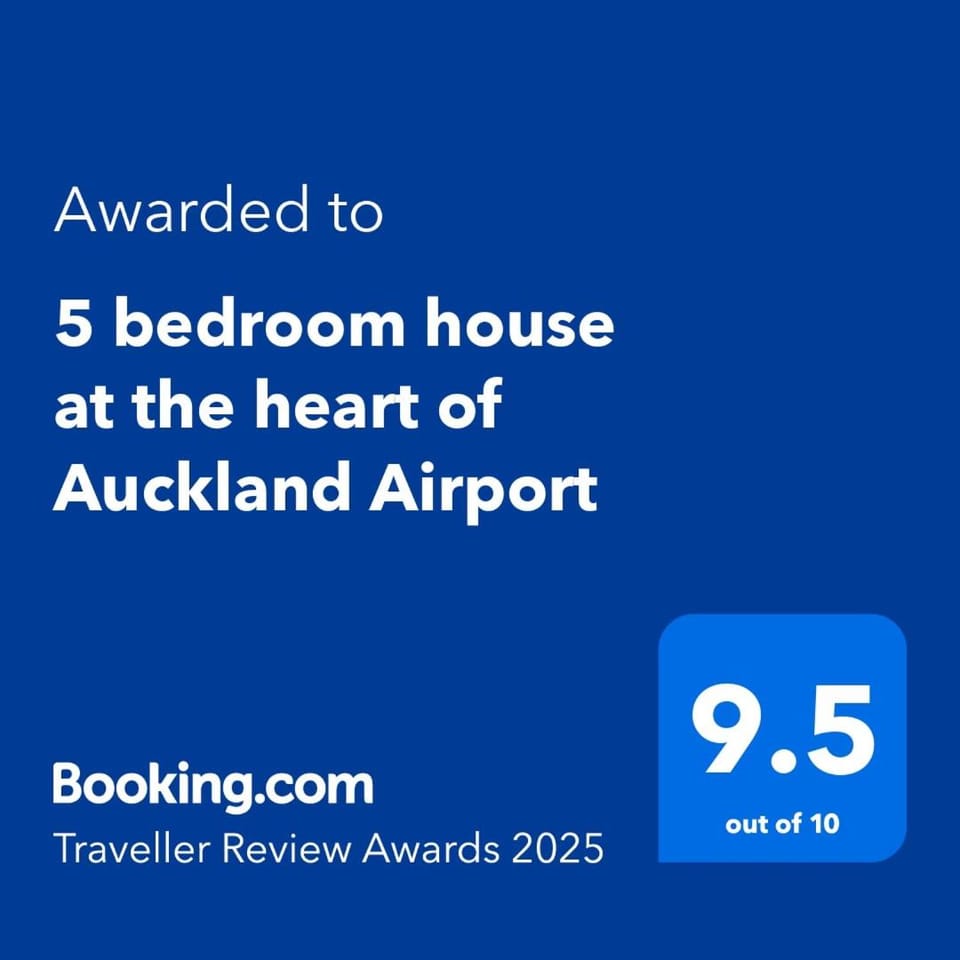5 bedroom house at the heart of Auckland Airport House in Auckland