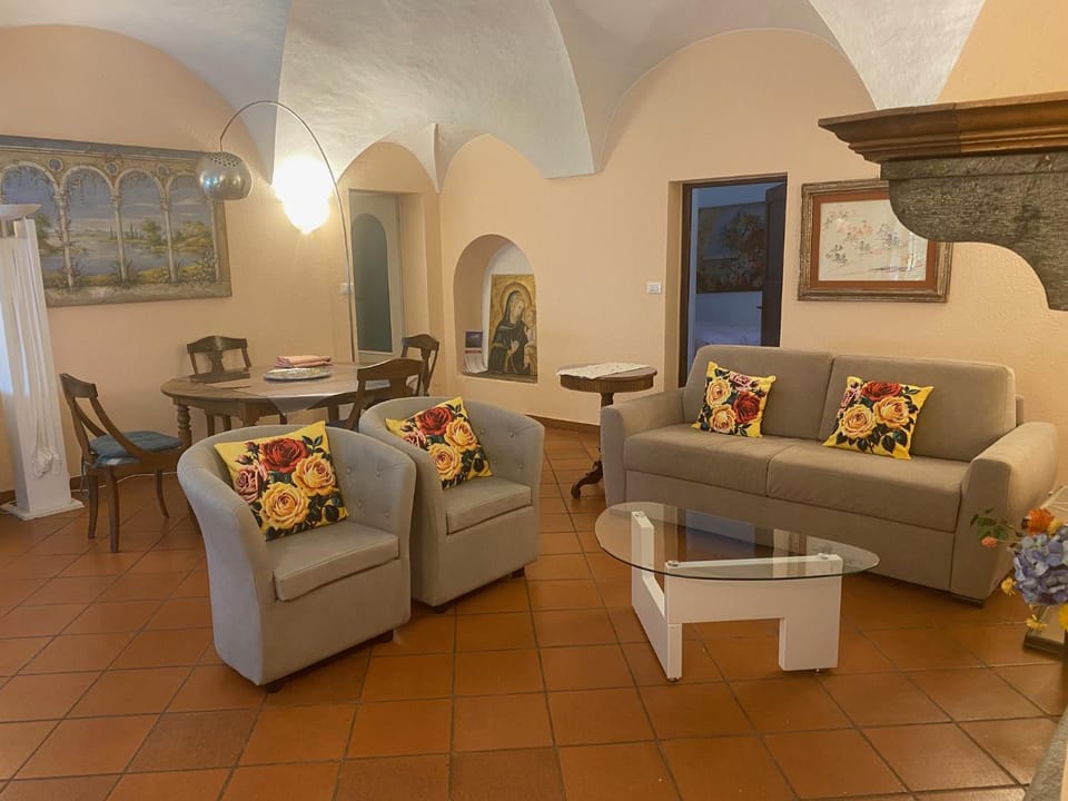 Intrecci Apartment in Piedmont