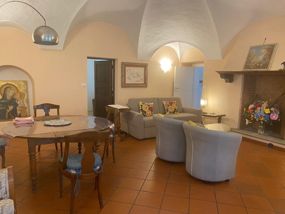Intrecci Apartment in Piedmont